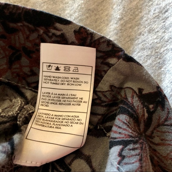 ❣️2 for $15❣️ Hurley casual empire-waist tank top. Small - Picture 6 of 6